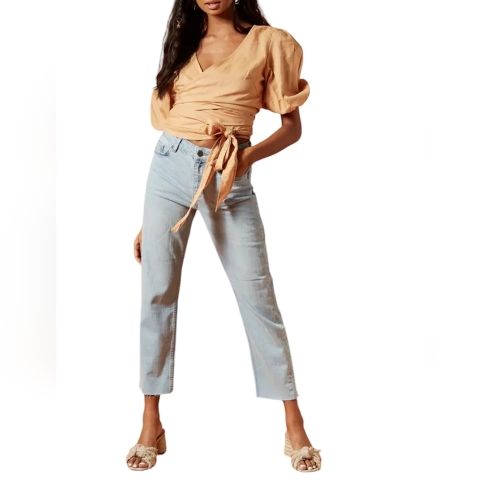 Charlie Holiday Saint Wrap Top Women's Almond Wrap Top Size M NWT - Picture 2 of 10